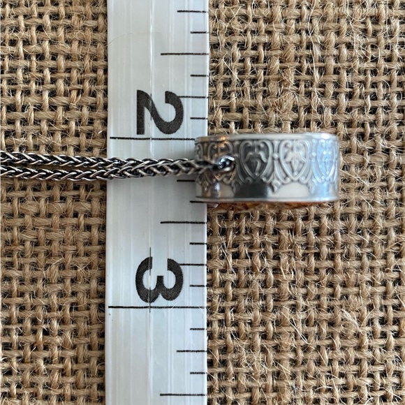 Silpada retired sterling silver 925 faceted oval champagne CZ necklace - Picture 5 of 9